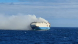 La nave in fiamme con migliaia di auto del gruppo Volkswagen è affondata nell'Atlantico