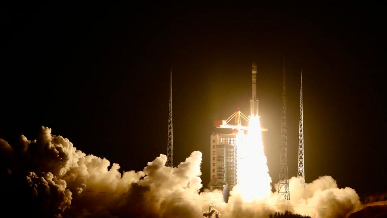 La Cina ha lanciato altri 18 satelliti Qianfan G60 per rivaleggiare con SpaceX Starlink