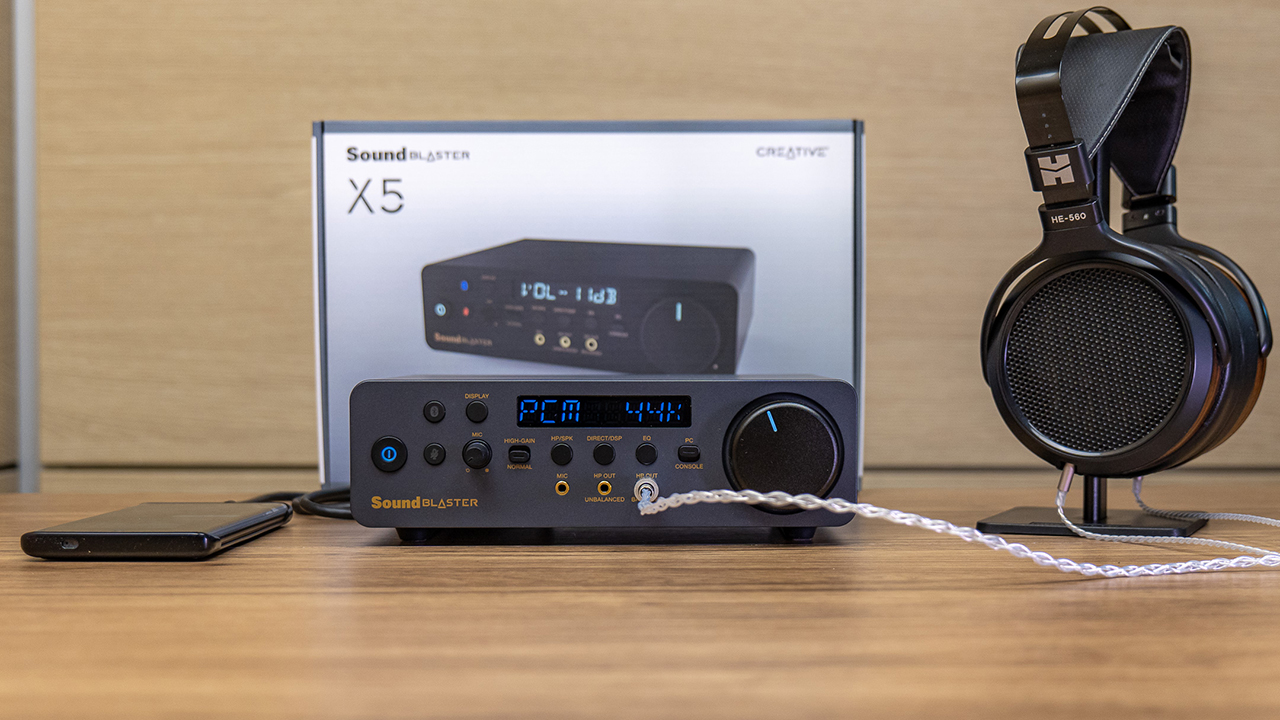 Sound Blaster X5 - Scheda audio esterna Hi-res con doppio DAC USB e  bi-amplificatore per cuffie Xamp completamente bilanciato per appassionati  del suono - Creative Labs (Italia)