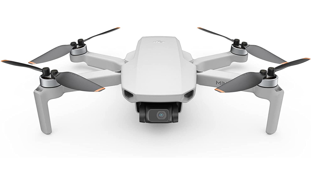 DJI Mini SE: il drone leggero come uno smartphone ora in offerta su Amazon (-18%) thumbnail