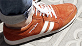 Sneakair: la scarpa 'smart' di easyJet. Vibra per indicarti la strada