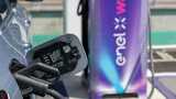 Berlusconi sostiene la mobilità elettrica: la sede centrale di Mediaset è ora anche un importante hub di ricarica per veicoli a batteria 