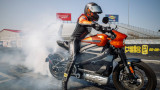 Harley-Davidson LiveWire, la moto elettrica di serie più veloce sul 1/4 di miglio