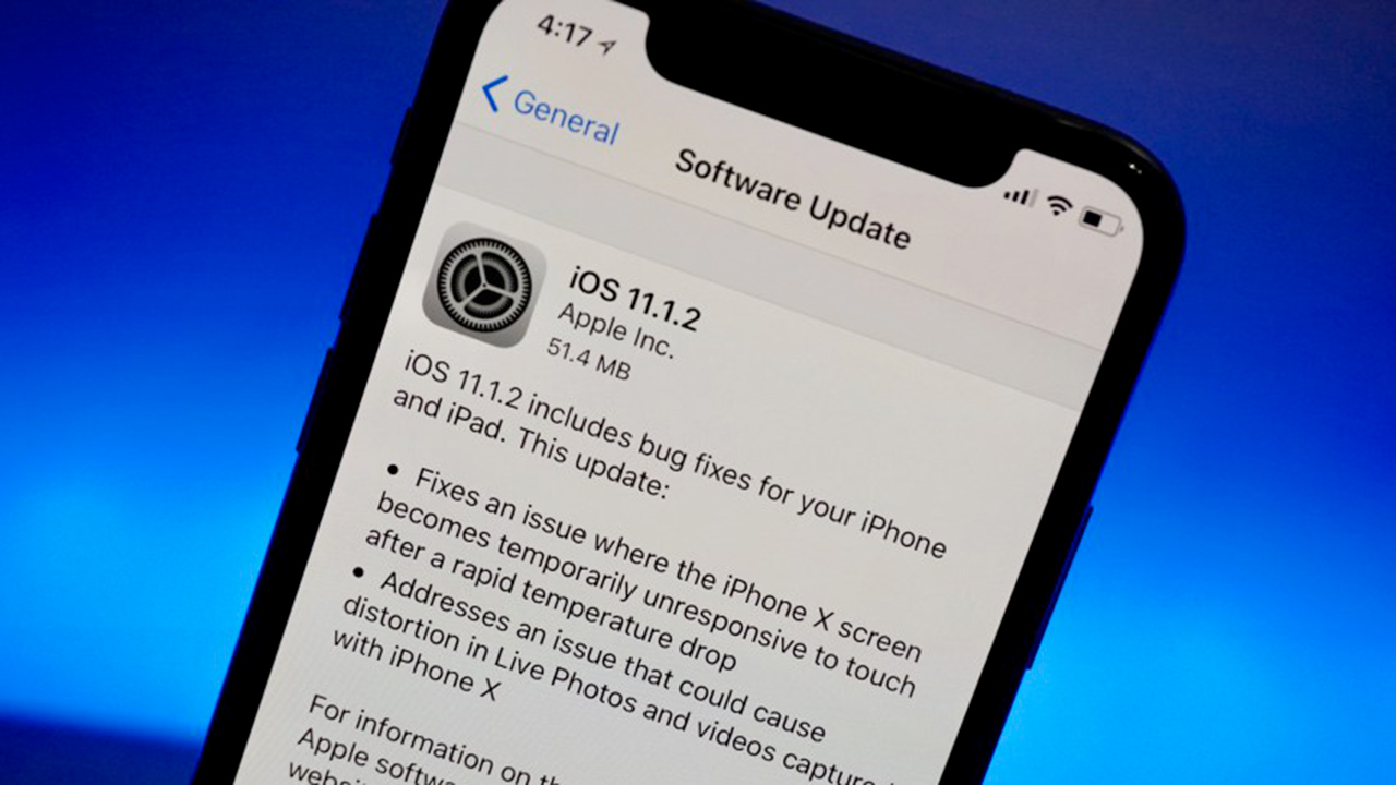 Apple ha rilasciato iOS 11.1.2. Risolto il problema del display di iPhone X