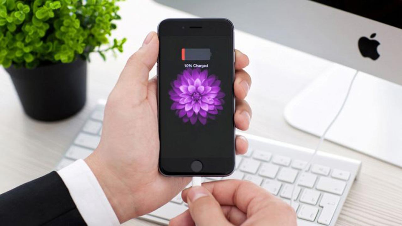 Apple: fino al 31 dicembre si pu&ograve; cambiare la batteria a soli 29�. Ecco come fare