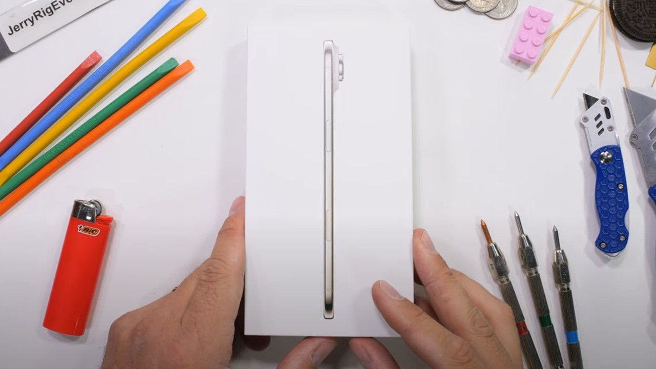 iPhone Air non &egrave; solo sottile: &egrave; resistente e non si piega, ecco il test che lo dimostra