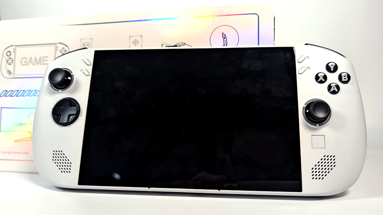 Lenovo Legion Go S: Windows 11 in tasca per il gaming portatile