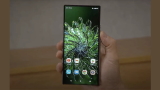 Motorola mostra il prototipo di uno smartphone allungabile inedito