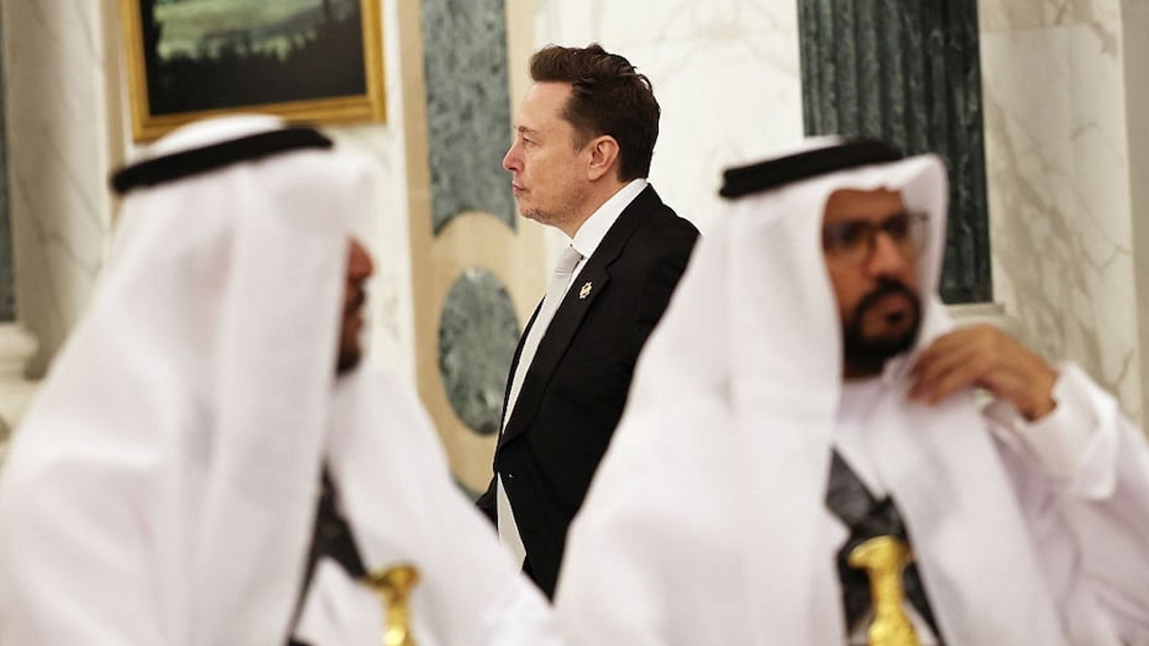 Starlink decolla in Arabia Saudita: Musk annuncia l’espansione con il sostegno di Trump