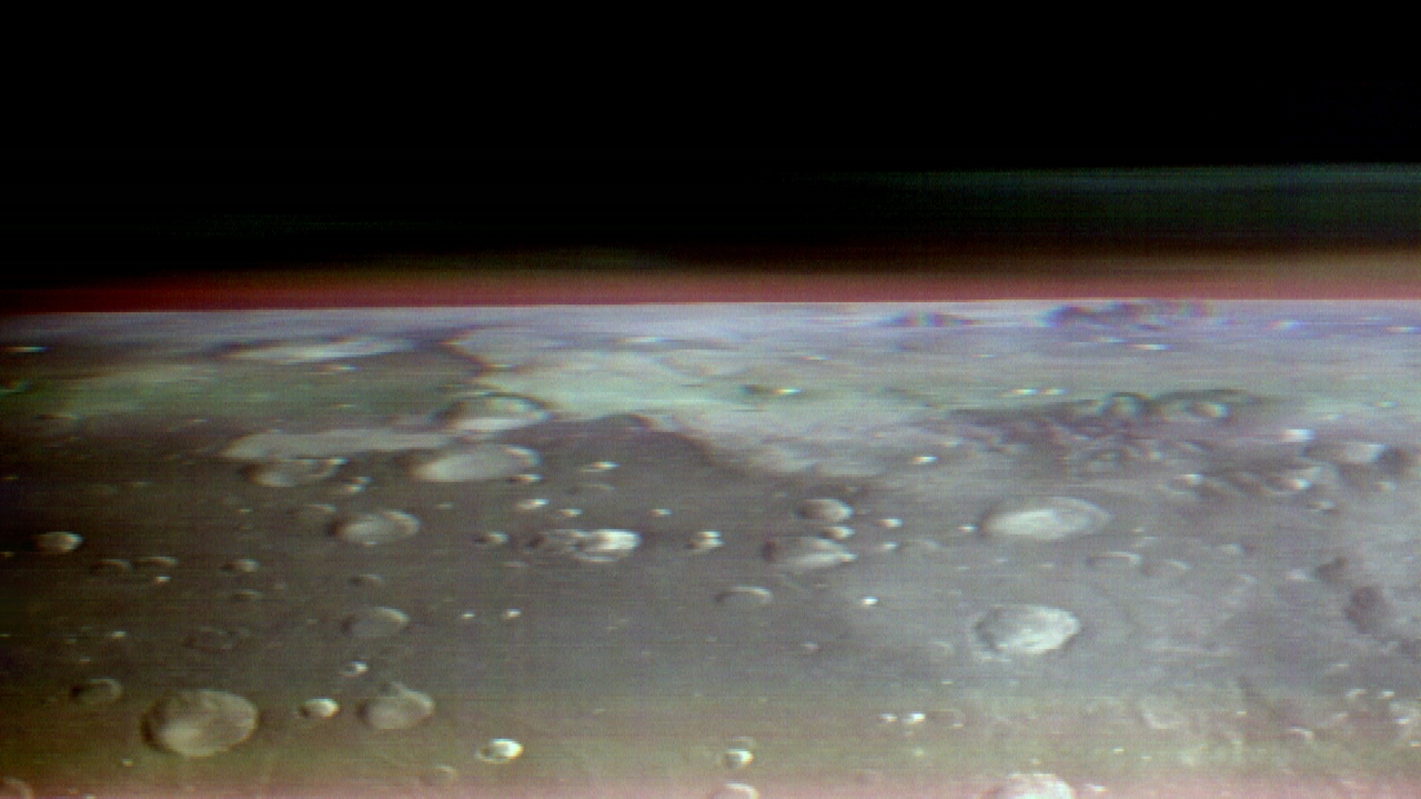  NASA-Mars-Odyssey-Marte-visto-dalla-stessa-altitudine-alla-quale-vola-la-ISS