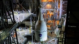 Il primo razzo NASA SLS per riportare l'essere umano sulla Luna è stato completato