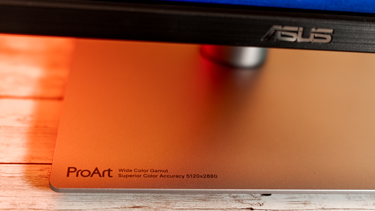 Asus ProArt Display PA27JCV: risoluzione 5K e colori da primato