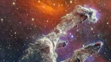 I ''pilastri della creazione'' visti da NIRCam e MIRI del telescopio spaziale James Webb