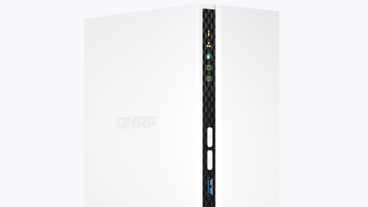 El TS-233 es el NAS compacto de QNAP para almacenamiento y colaboración