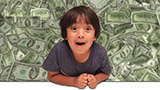 Lo youtuber di 6 anni che ha guadagnato 11 milioni di dollari nel 2017