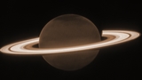 Una nuova immagine di Saturno grazie al telescopio spaziale James Webb