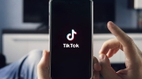 Apple e Google rischiano una multa da 850 miliardi a causa di TikTok. Inviata una lettera a Trump 