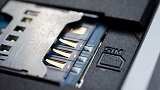 Grave bug di sicurezza nelle SIM: 750 milioni di telefonini compromessi