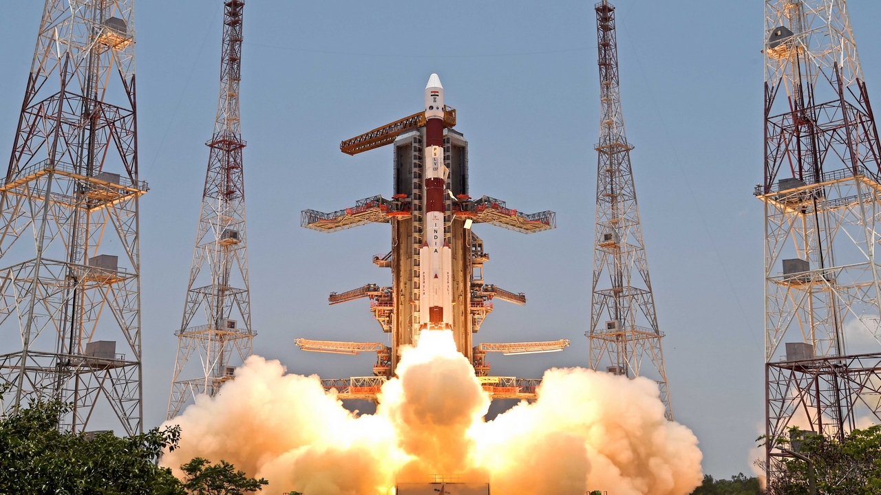 The Indian space probe Aditya-L1 for observing the Sun is in orbit