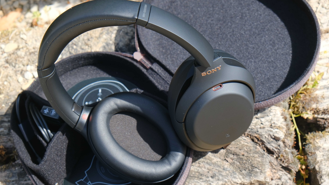 Black Friday Week su Amazon: offerte TOP su cuffie e auricolari Sony, Sennheiser, Bose, HUAWEI FreeBuds, Jabra, JBL, Logitech G 