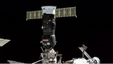 Pubblicata la foto del foro della Soyuz MS-22 attraccata alla Stazione Spaziale Internazionale