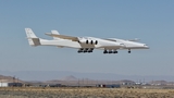 Il grande aeroplano Roc di Stratolaunch ha completato un nuovo test di volo