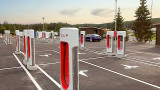 Tesla aggiorna le tariffe dei Supercharger in Italia: prezzi ridotti, nuove fasce orarie