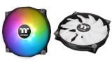 Thermaltake presenta la ventola Pure 20 ARGB: 200 mm di prestazioni ed illuminazione