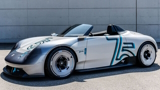 Porsche ha mostrato la sua nuova roadster elettrica decappottabile