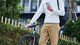 ASUS Zenfone 8, Unieuro regala la WOOW Bike o un monopattino elettrico (con contributo)