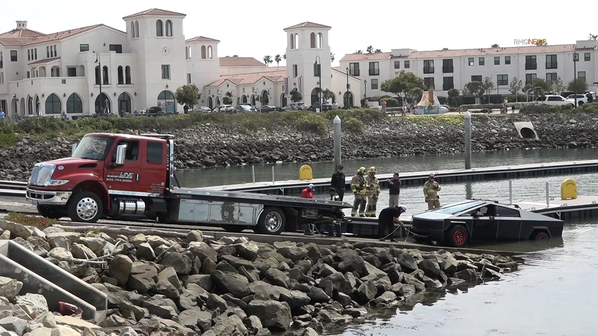 Cybertruck sank