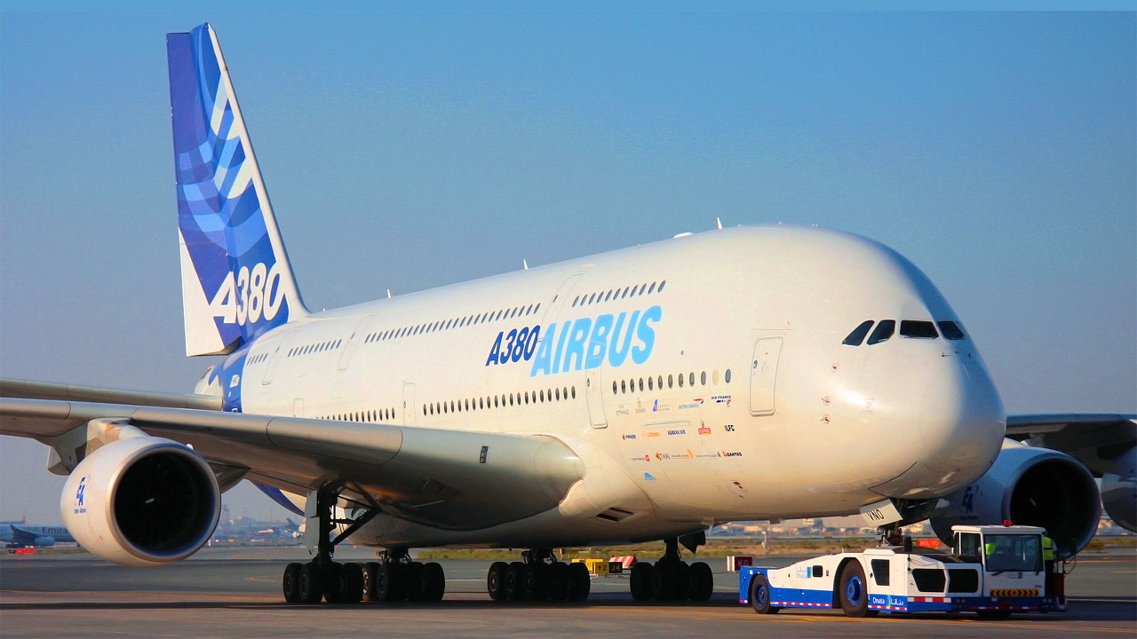 Airbus_A380_720.jpg