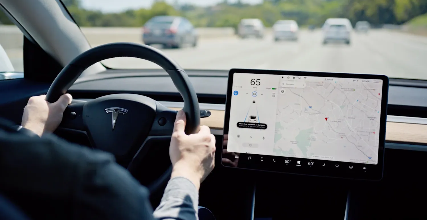 Causa autopilot Tesla decesso