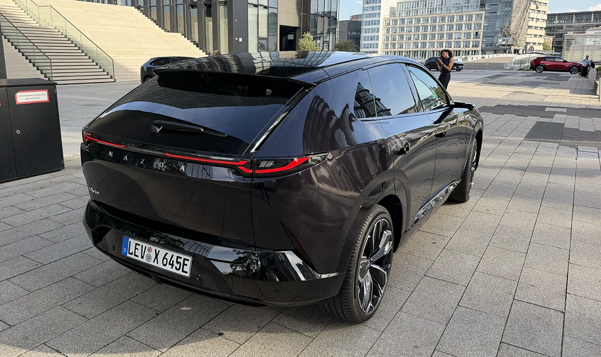 Mazda CX-6e Test Drive