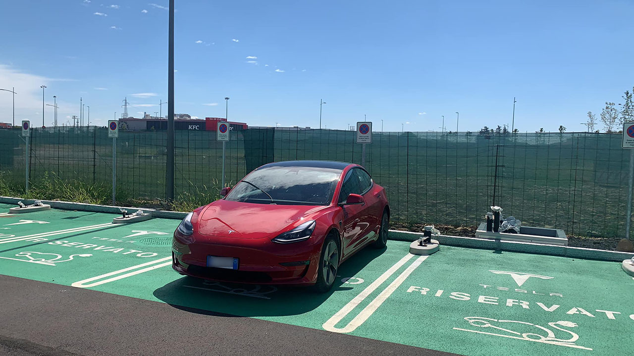 Tesla Supercharger