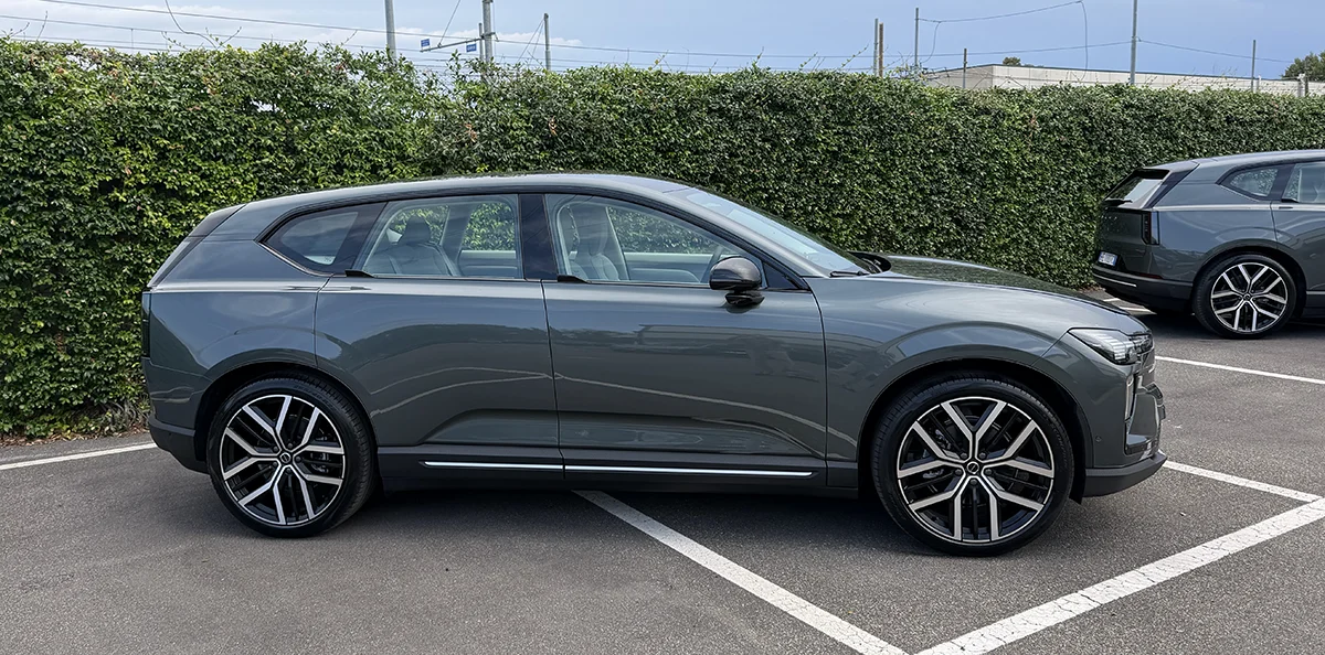 Volvo EX60