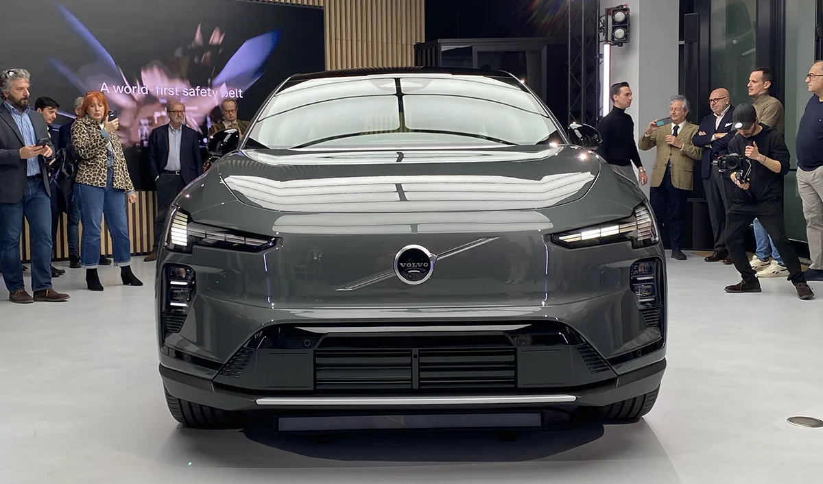 Volvo EX60