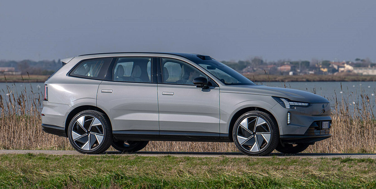 Volvo EX90