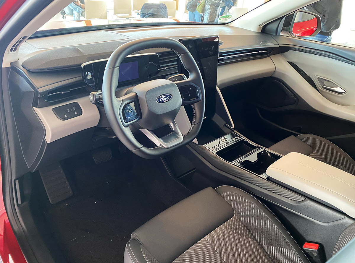Ford Explorer EV