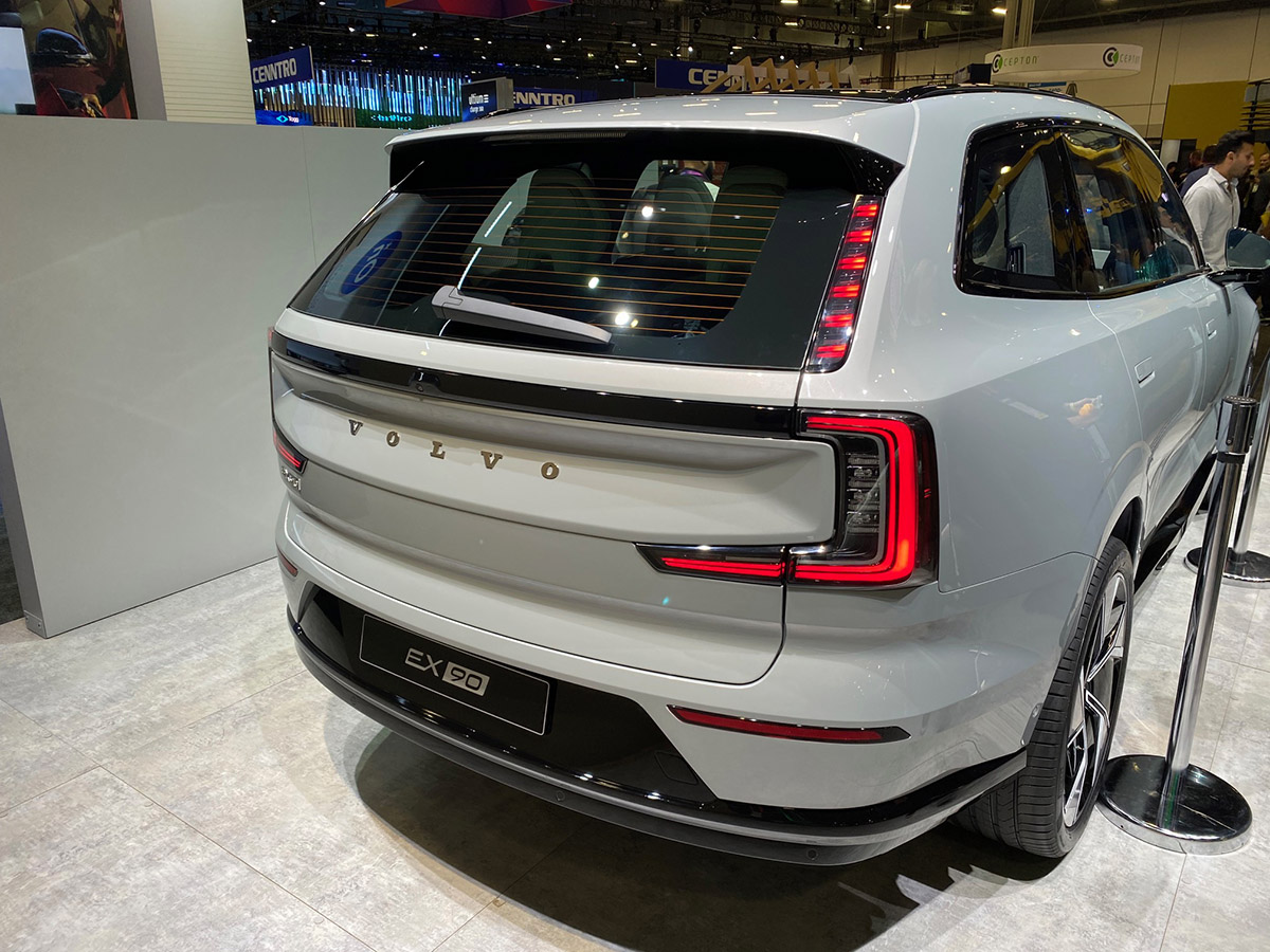 Volvo EX90
