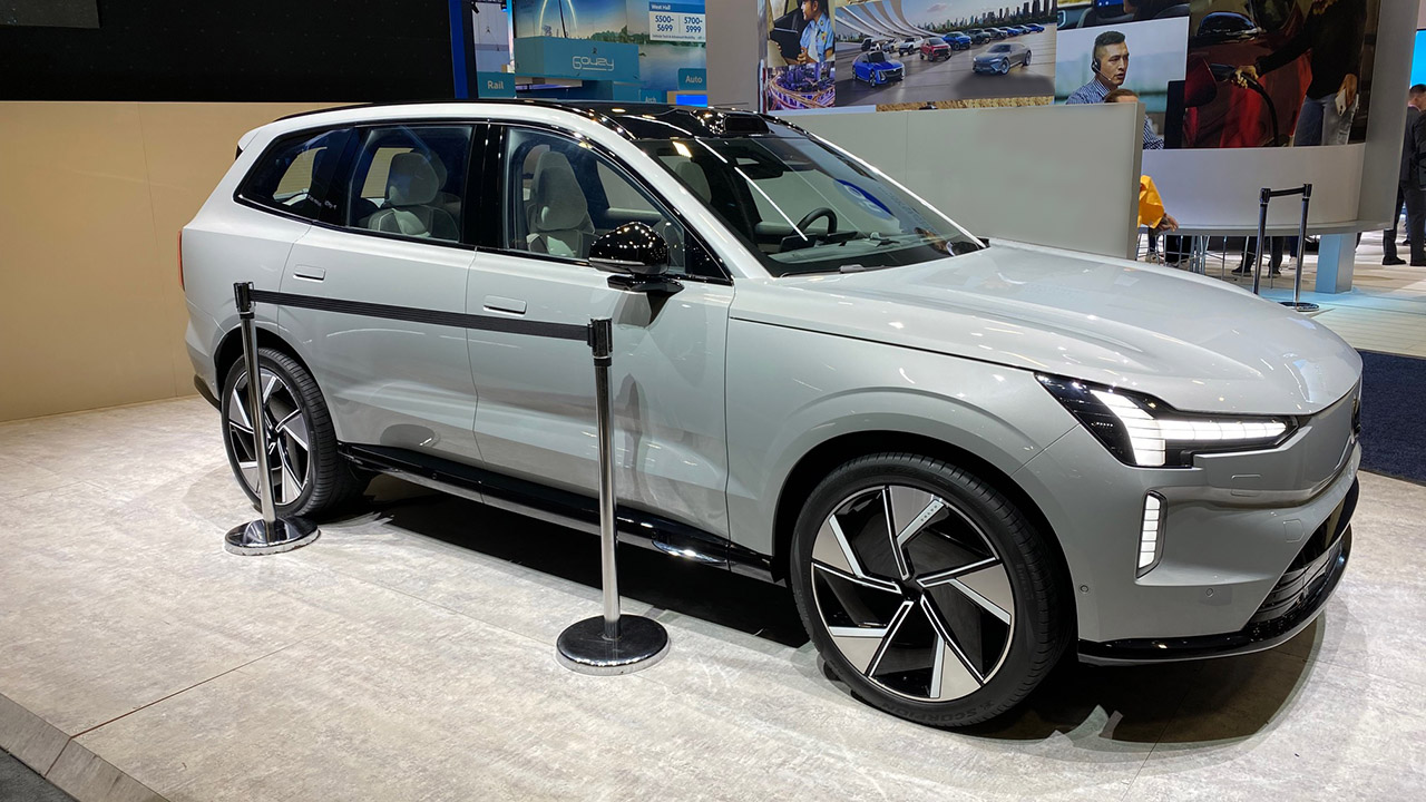 Volvo EX90