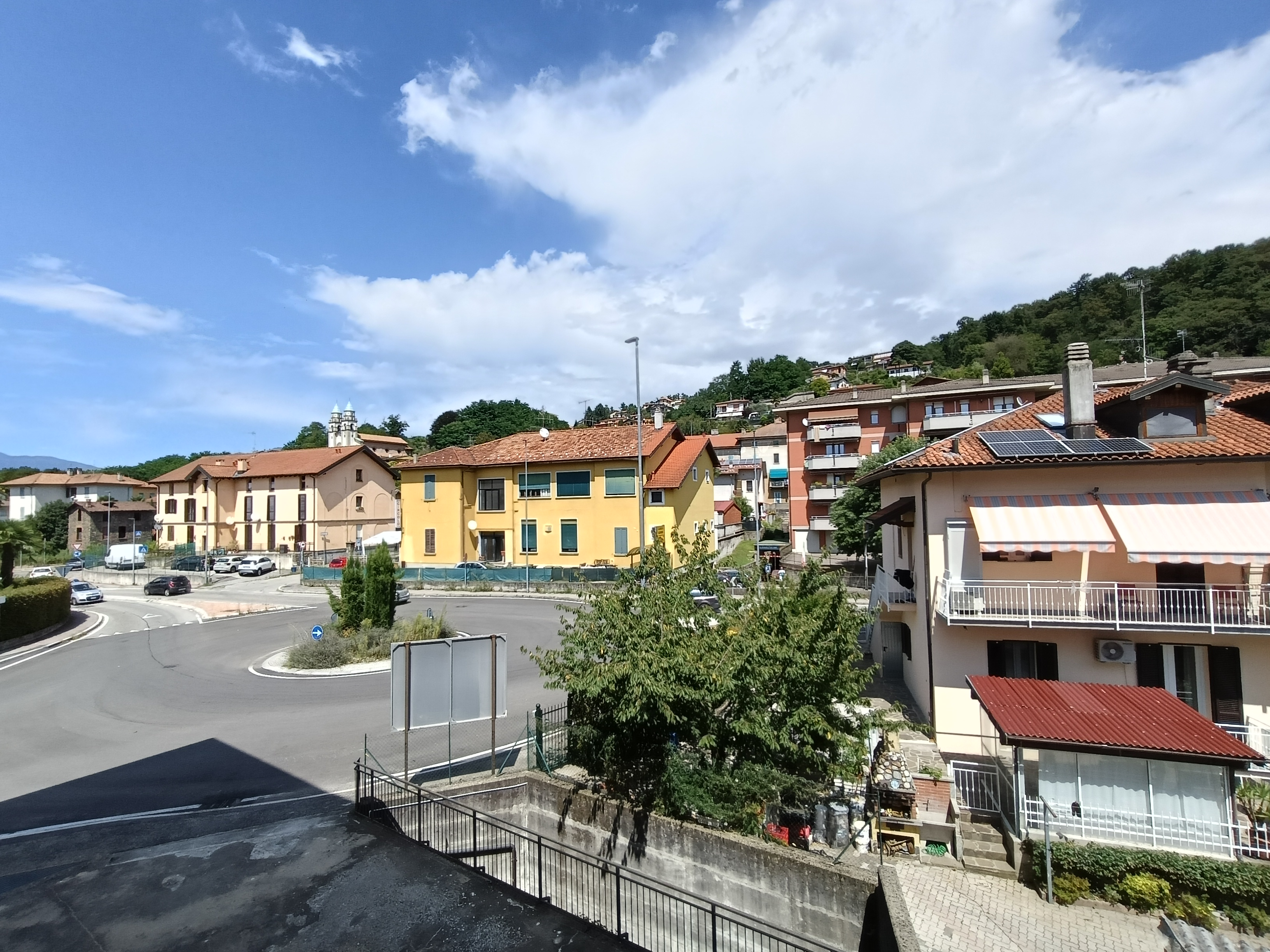 + Immagine ingrandita +