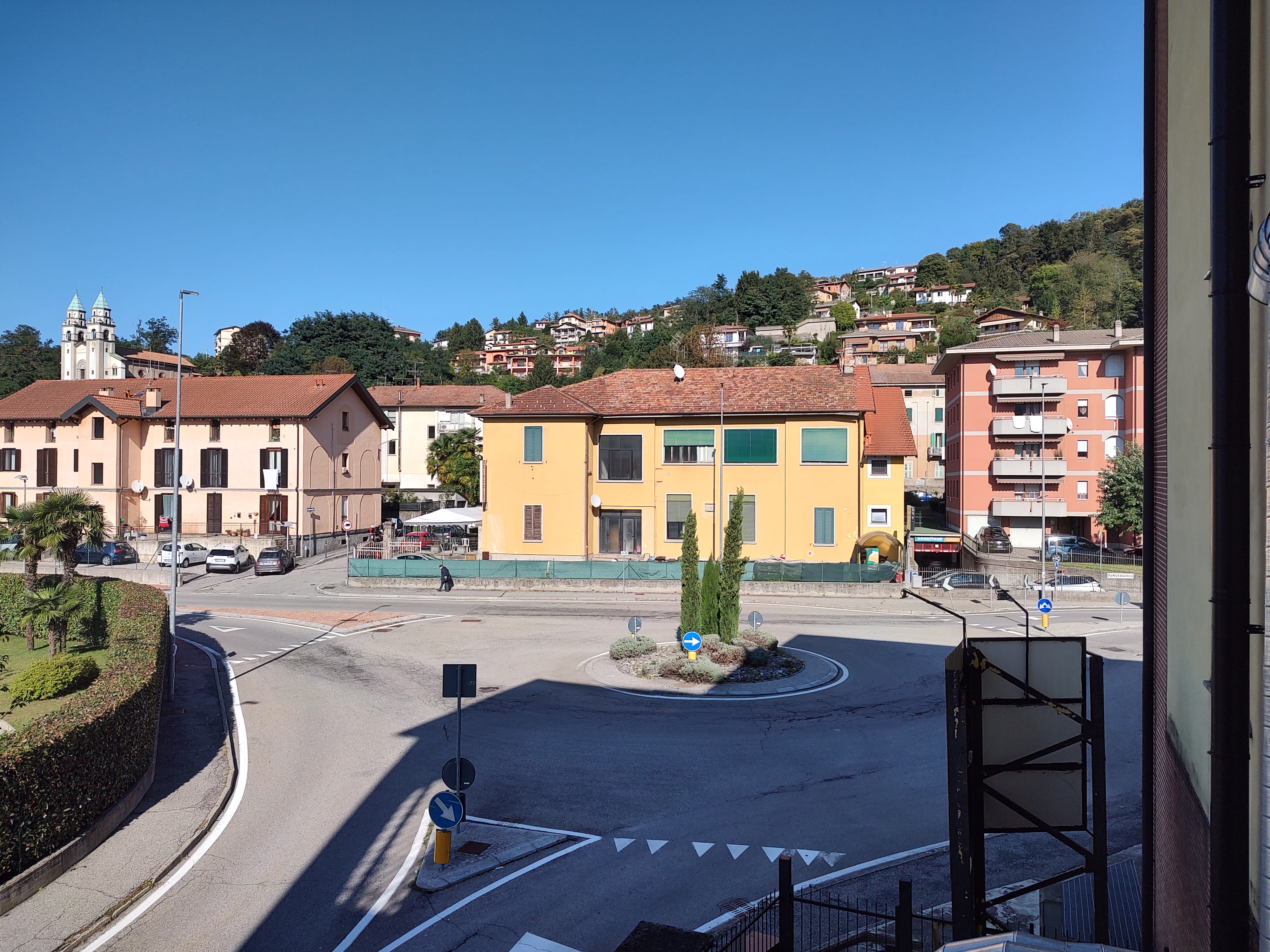 + Immagine ingrandita +
