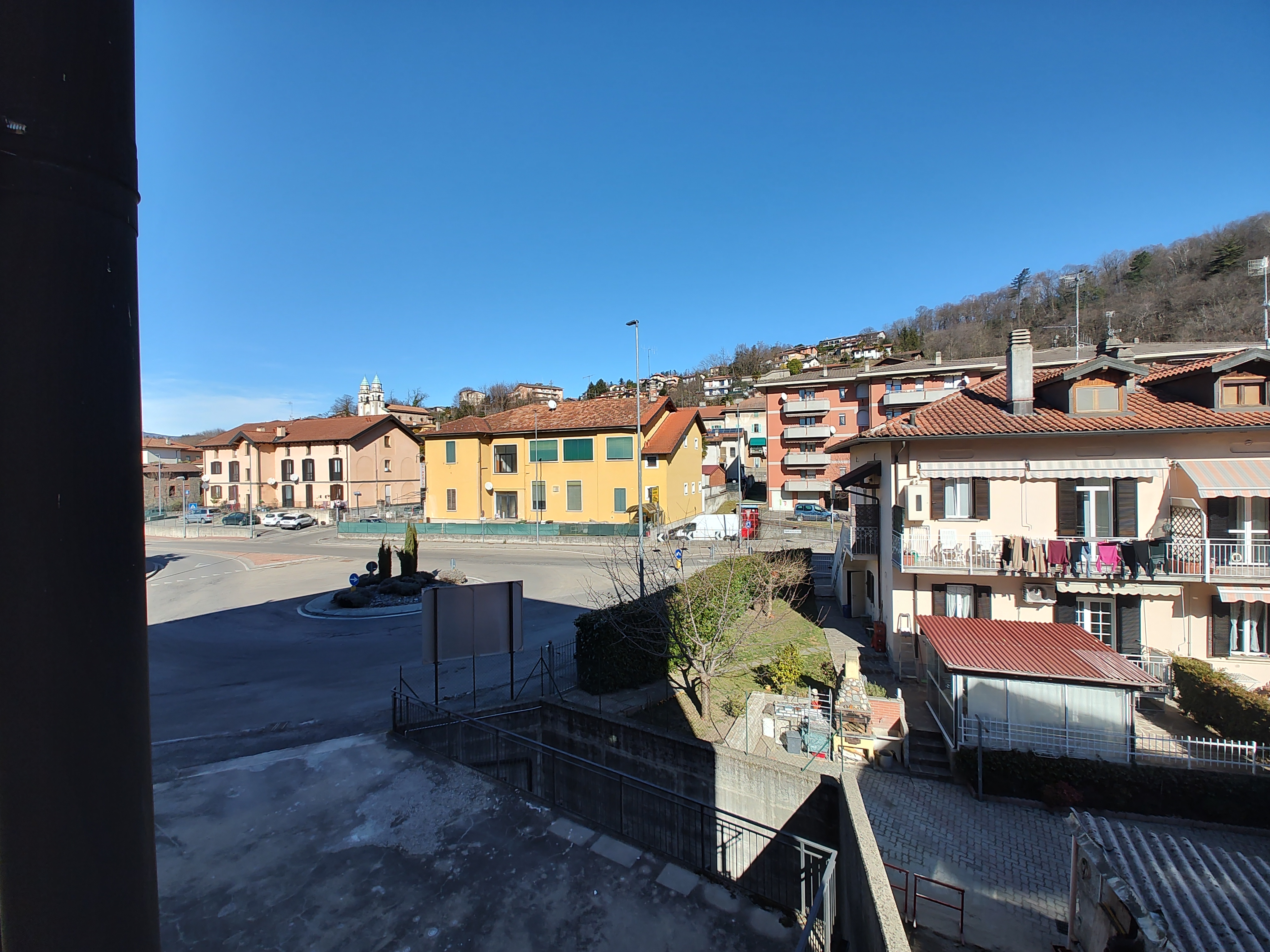 + Immagine ingrandita +