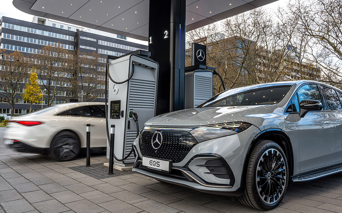 Mercedes Charging Hub