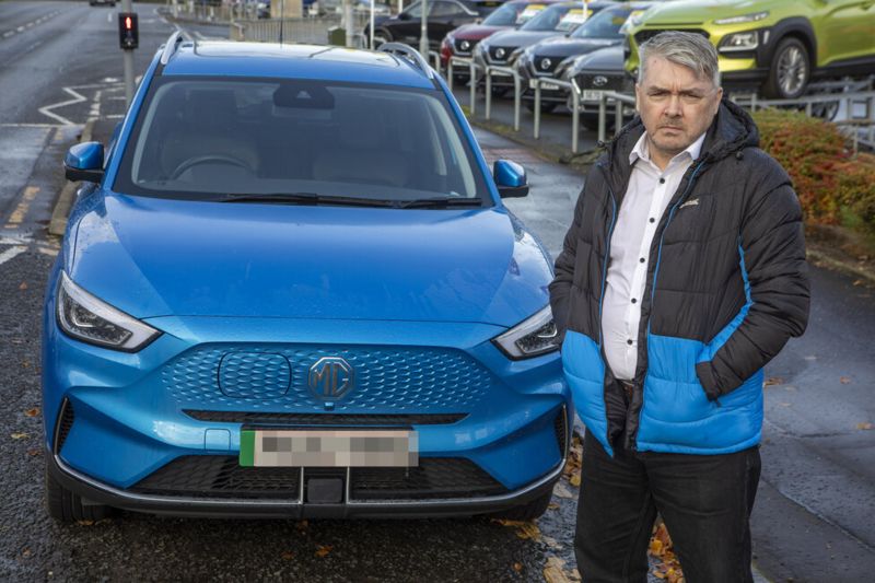 Auto elettrica guida autonoma
