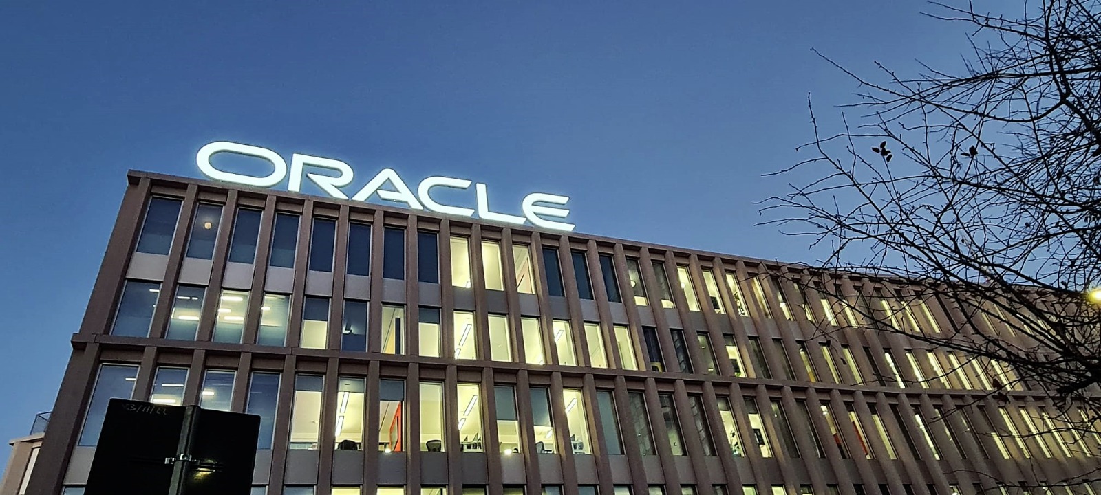 ORACLE Milano