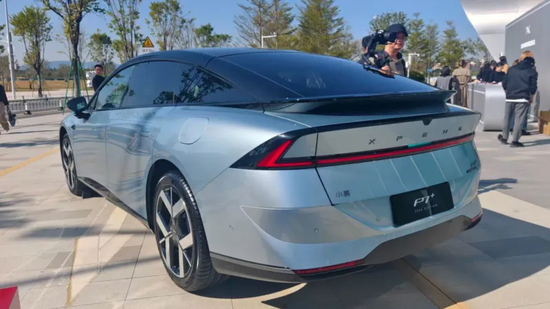 XPeng P7+