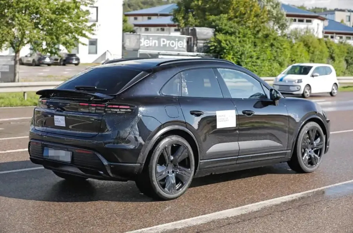 Porsche Macan EV 2024