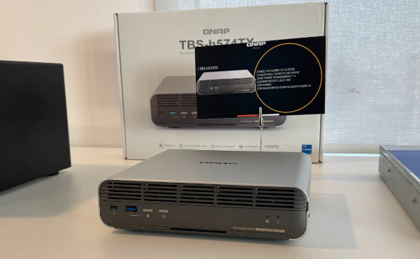 QNAP TBS-h574TX